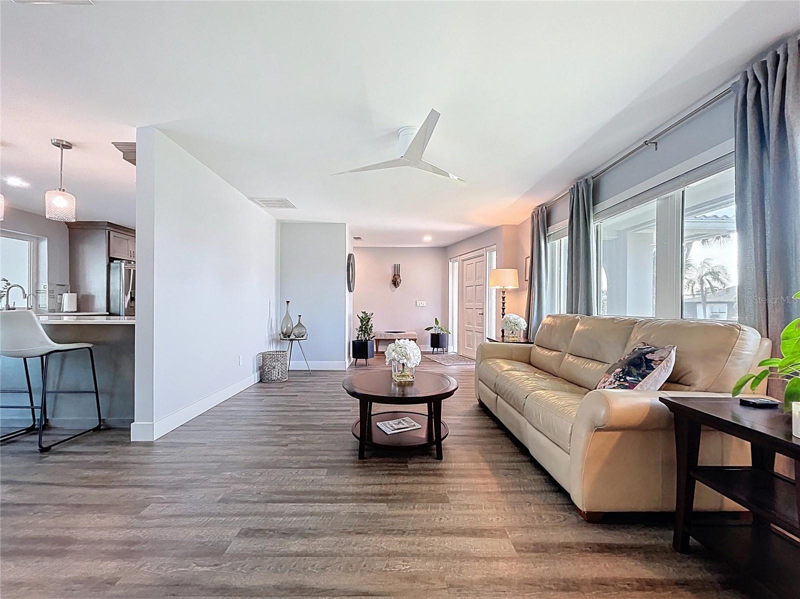 Image 18 of 70 For 13879 Kimberly Drive