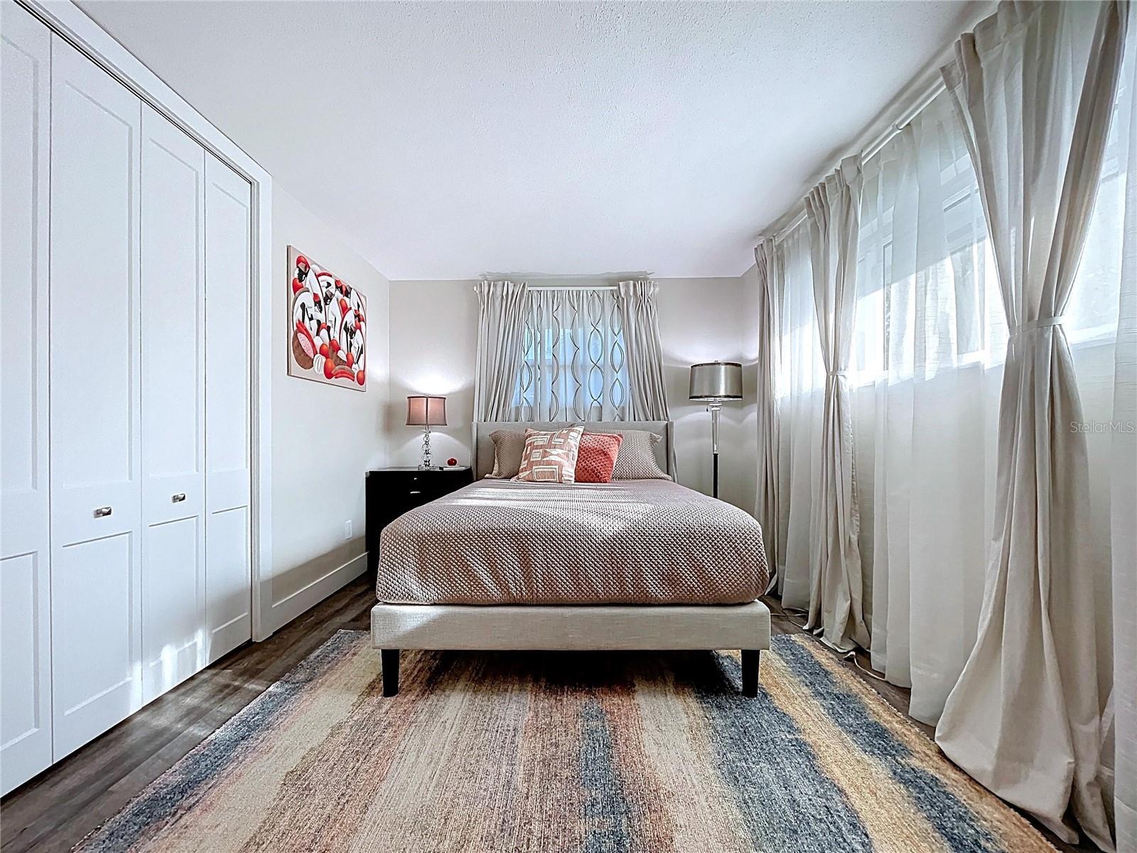 Image 32 of 70 For 13879 Kimberly Drive