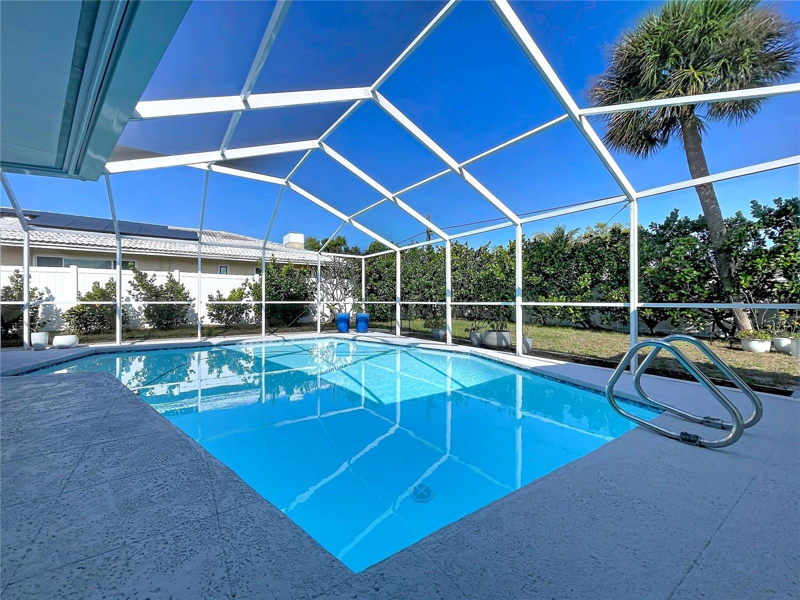 Image 49 of 70 For 13879 Kimberly Drive