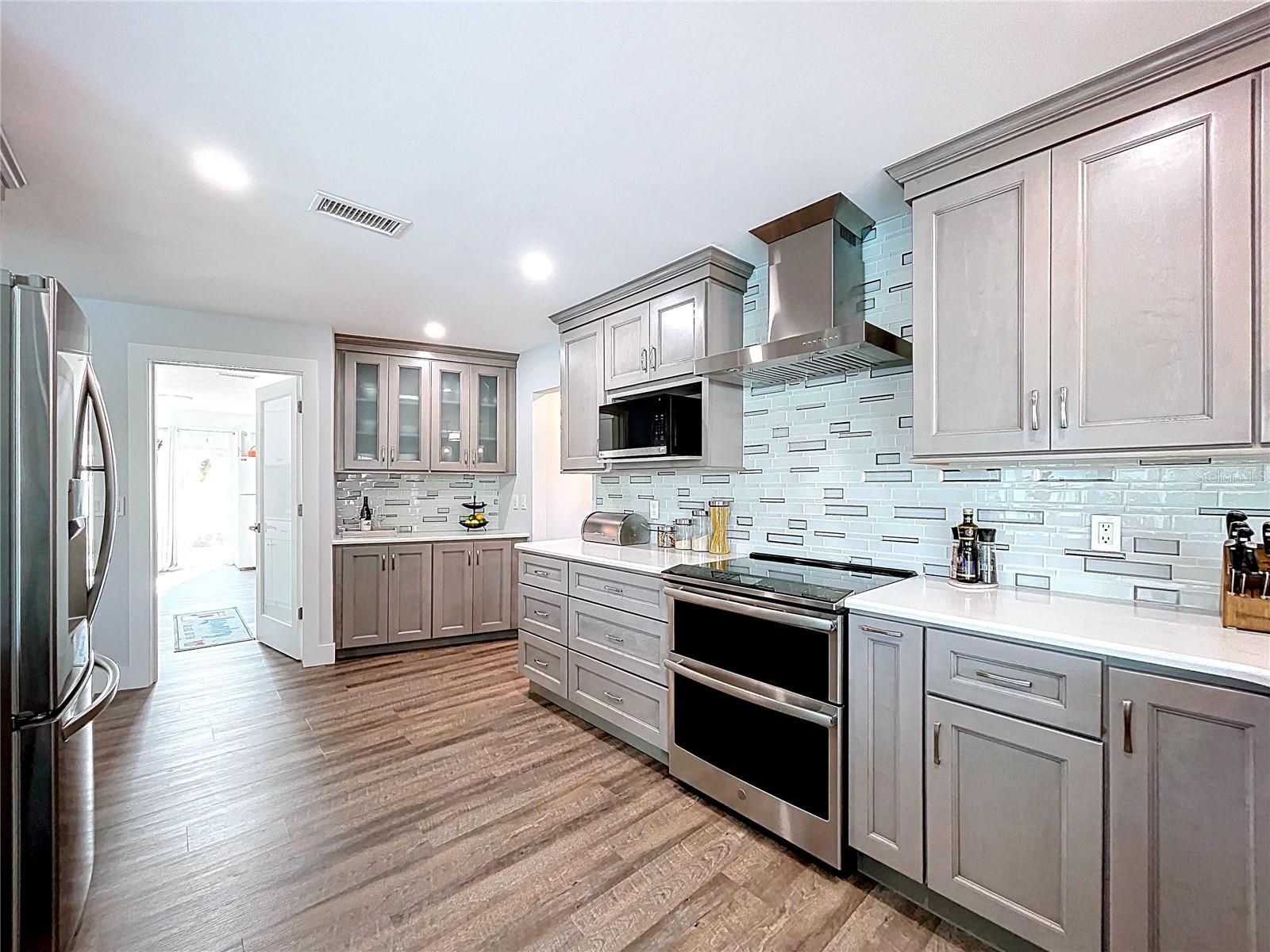 Image 5 of 70 For 13879 Kimberly Drive