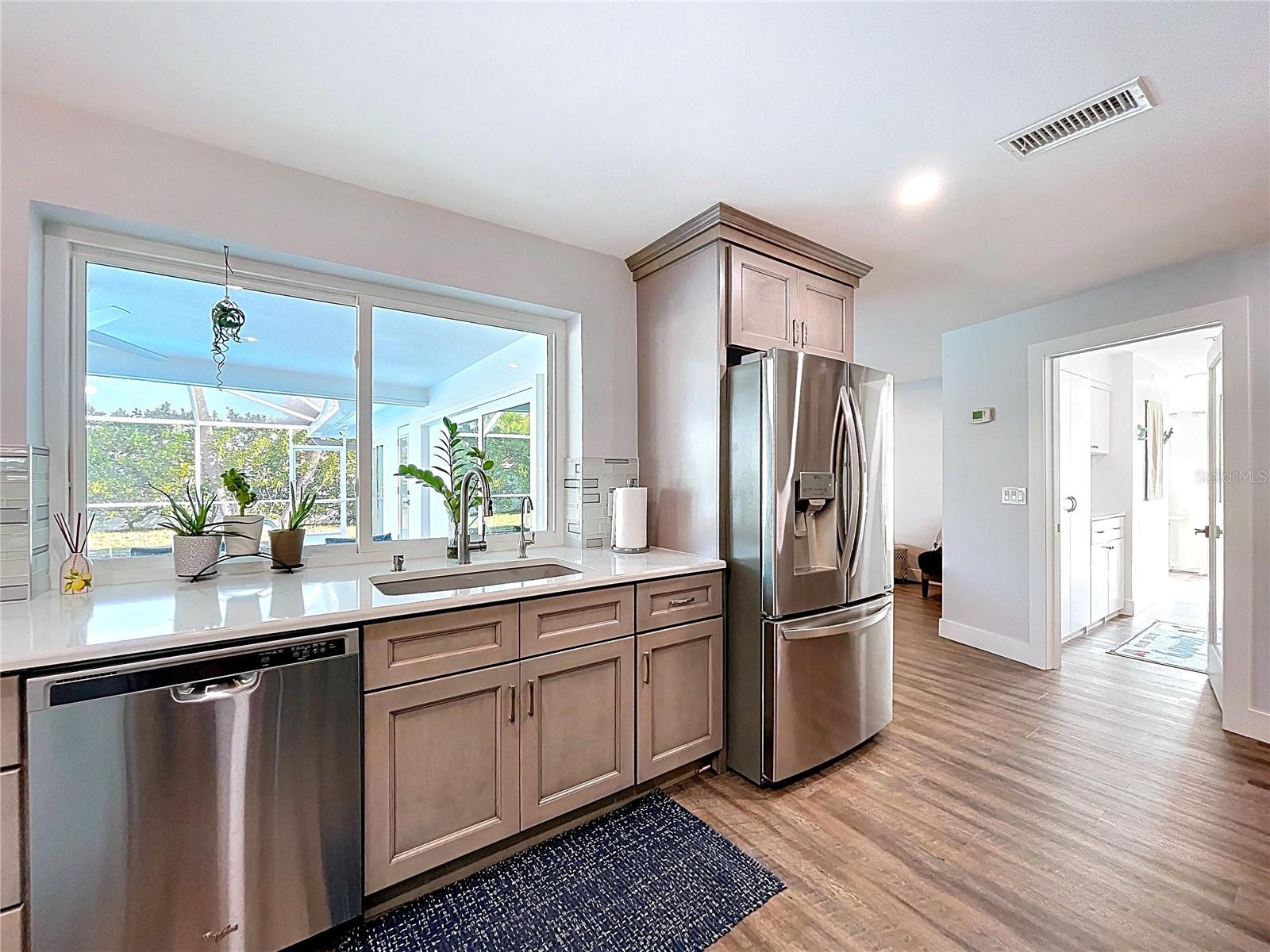 Image 6 of 70 For 13879 Kimberly Drive