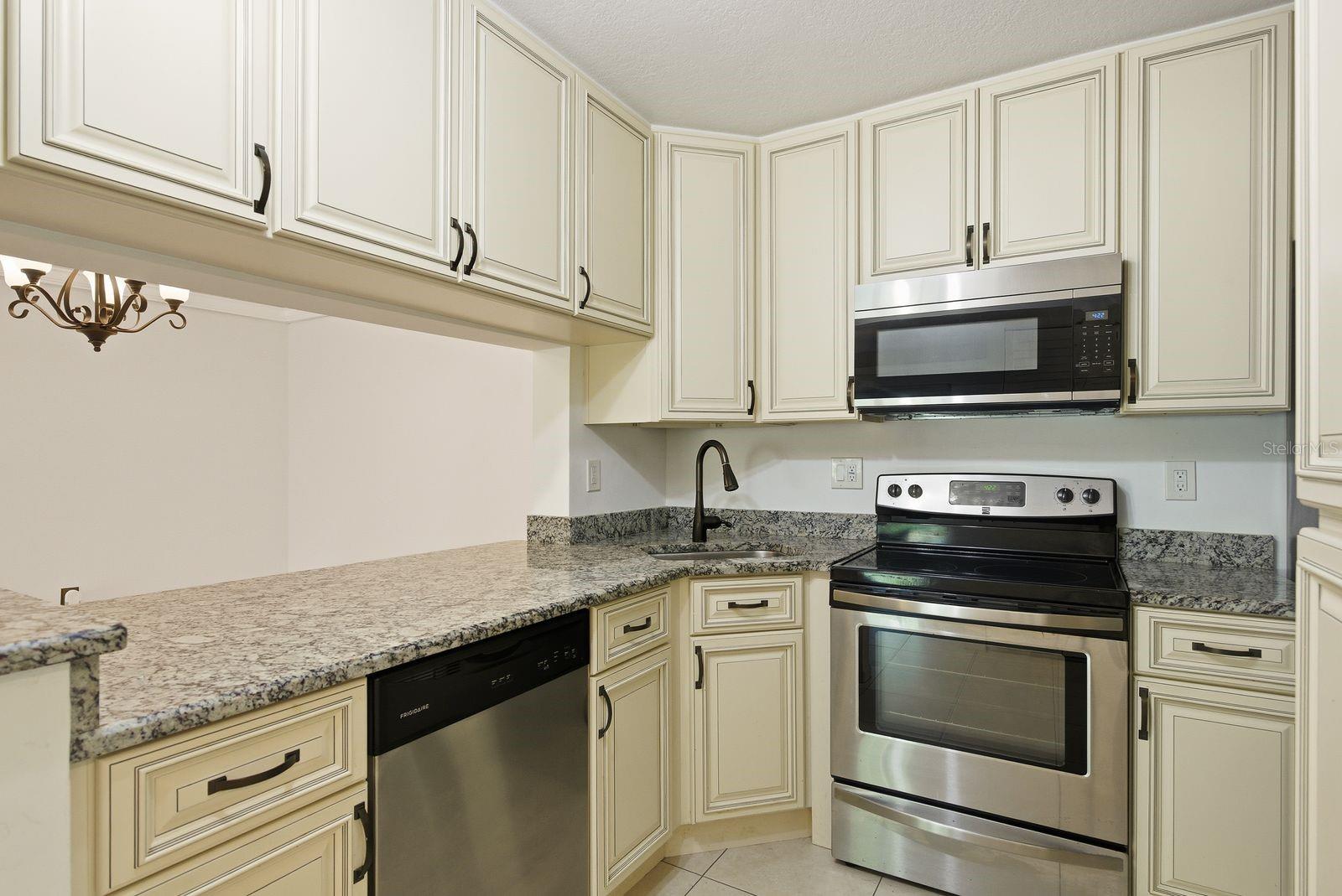 Image 10 of 38 For 3134 Lake Pine Way H1