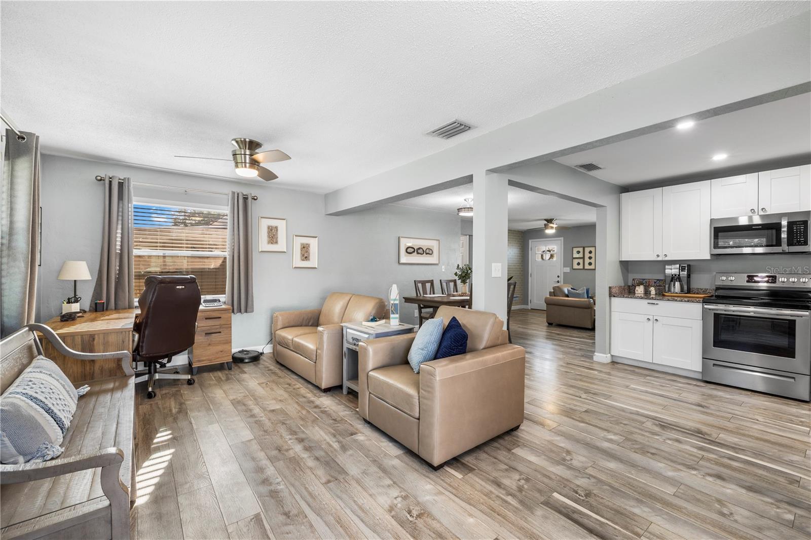 Image 10 of 60 For 11781 68th Avenue