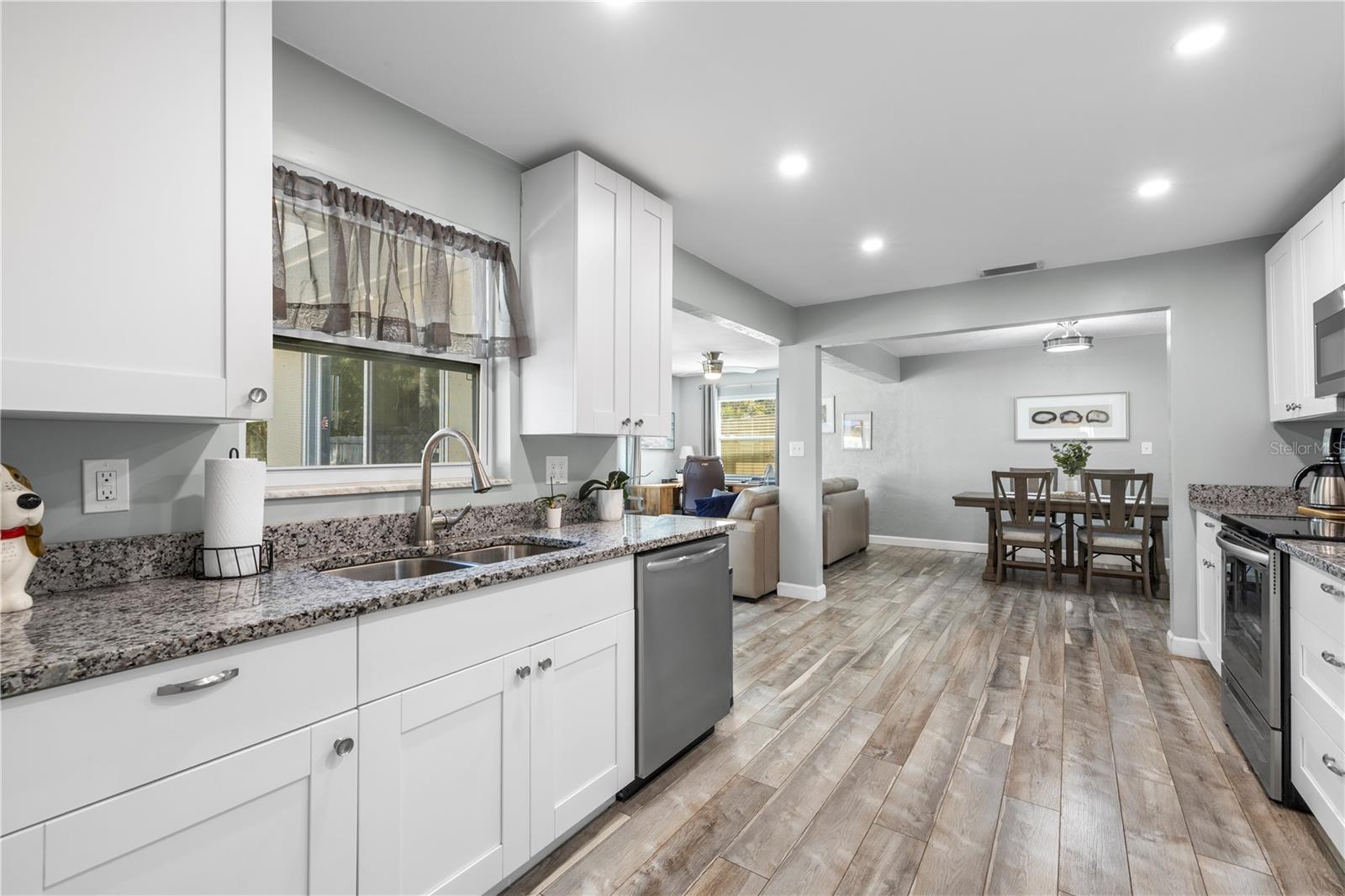 Image 16 of 60 For 11781 68th Avenue