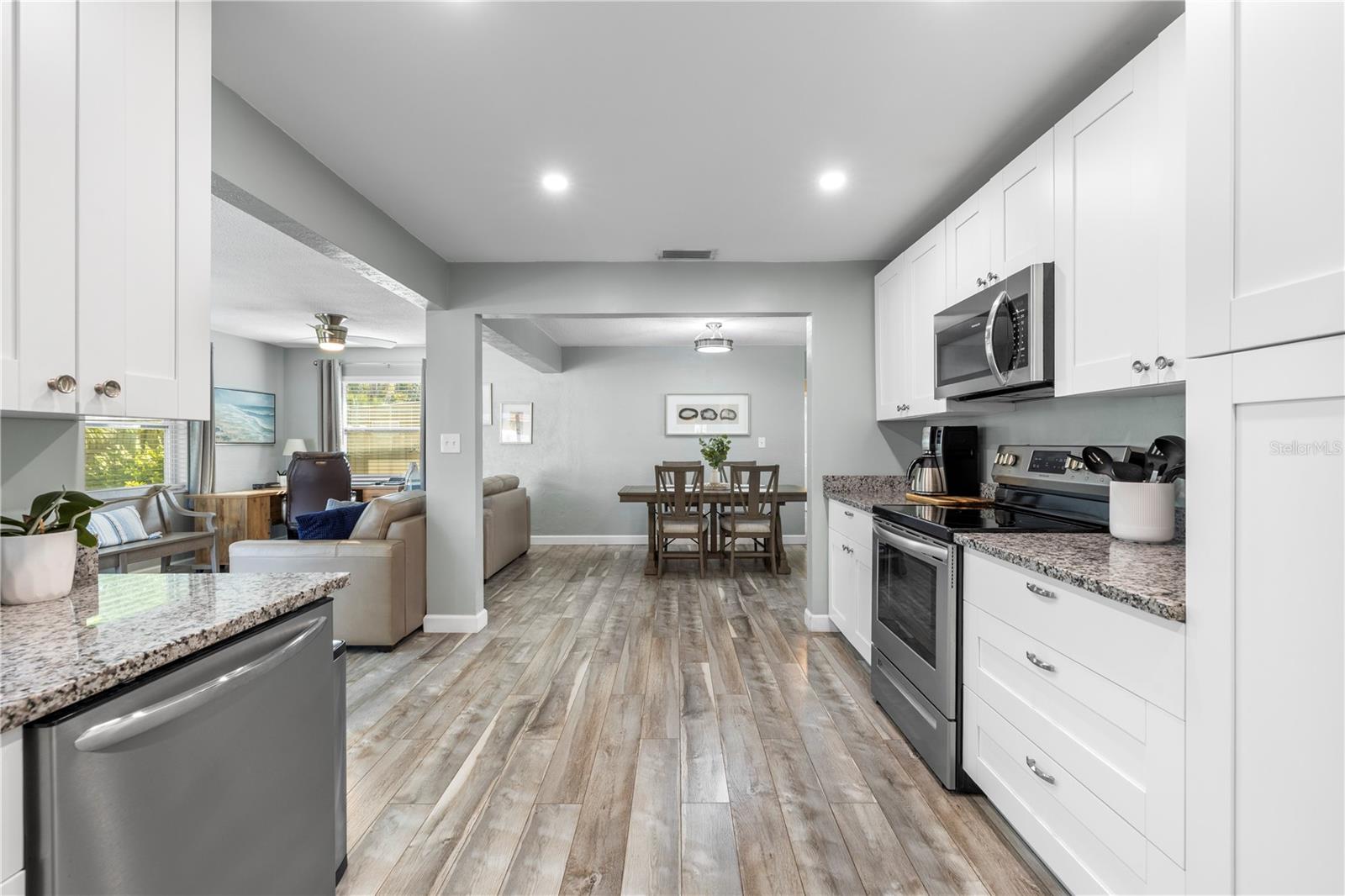 Image 18 of 60 For 11781 68th Avenue