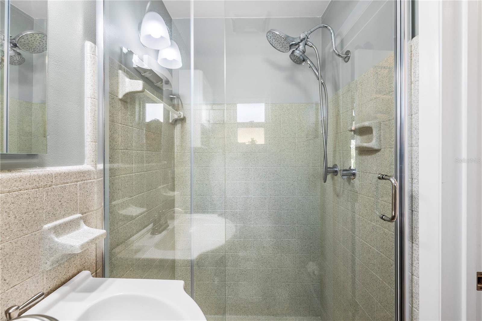 Image 22 of 60 For 11781 68th Avenue