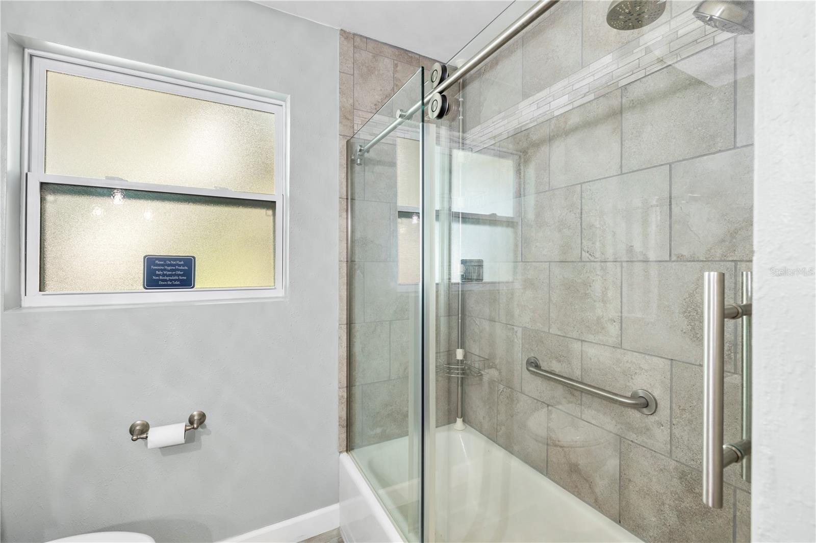 Image 28 of 60 For 11781 68th Avenue