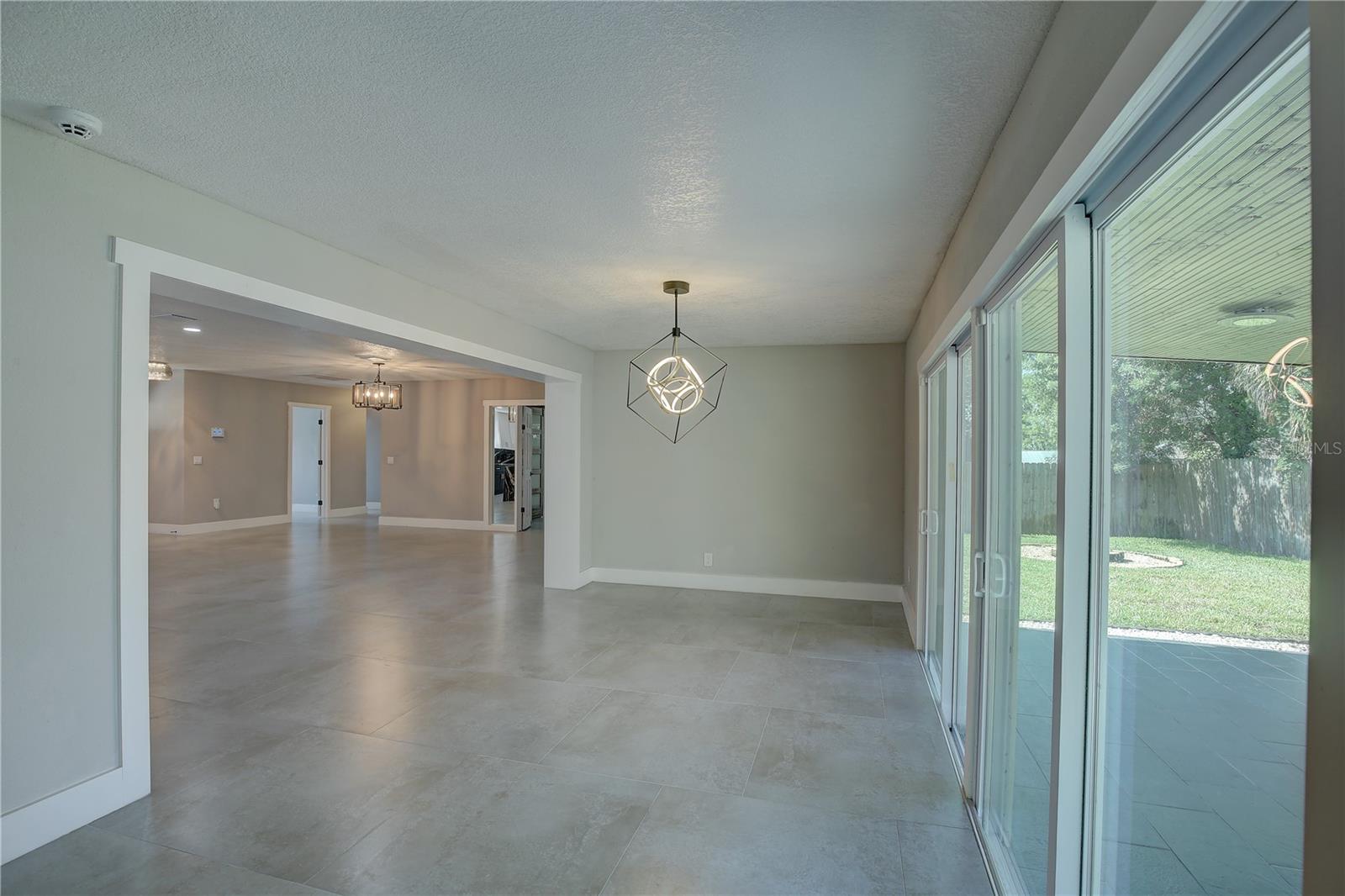 Image 12 of 31 For 912 Highland Avenue