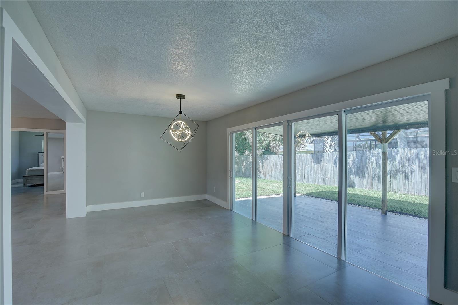 Image 13 of 31 For 912 Highland Avenue