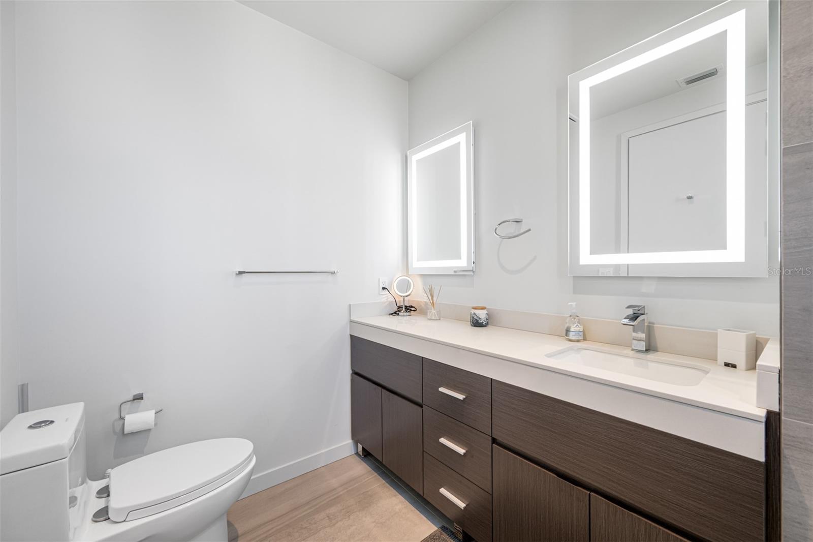 Image 20 of 49 For 5 Osceola Avenue 508