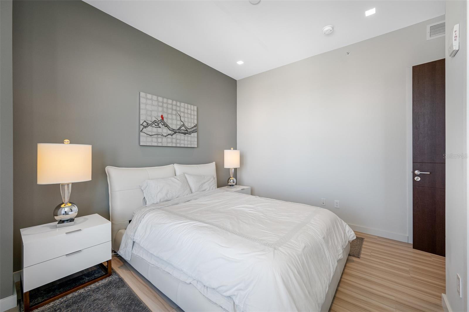 Image 23 of 49 For 5 Osceola Avenue 508