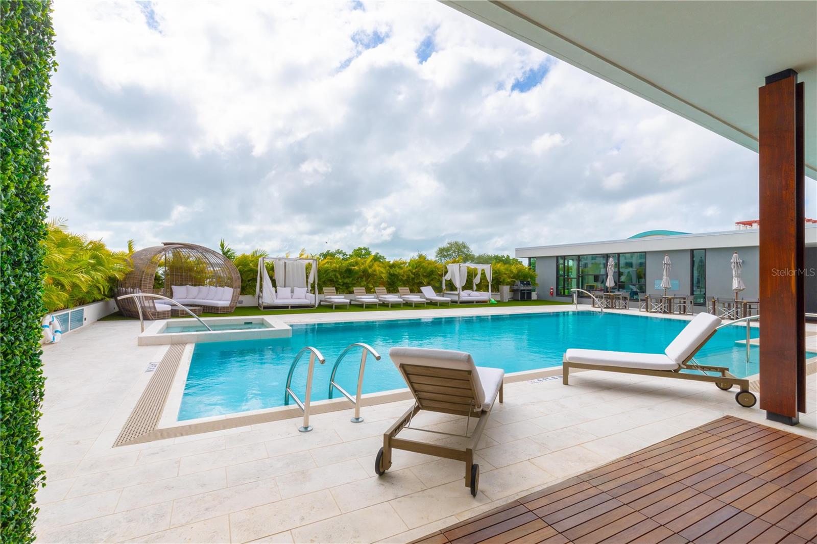 Image 31 of 49 For 5 Osceola Avenue 508