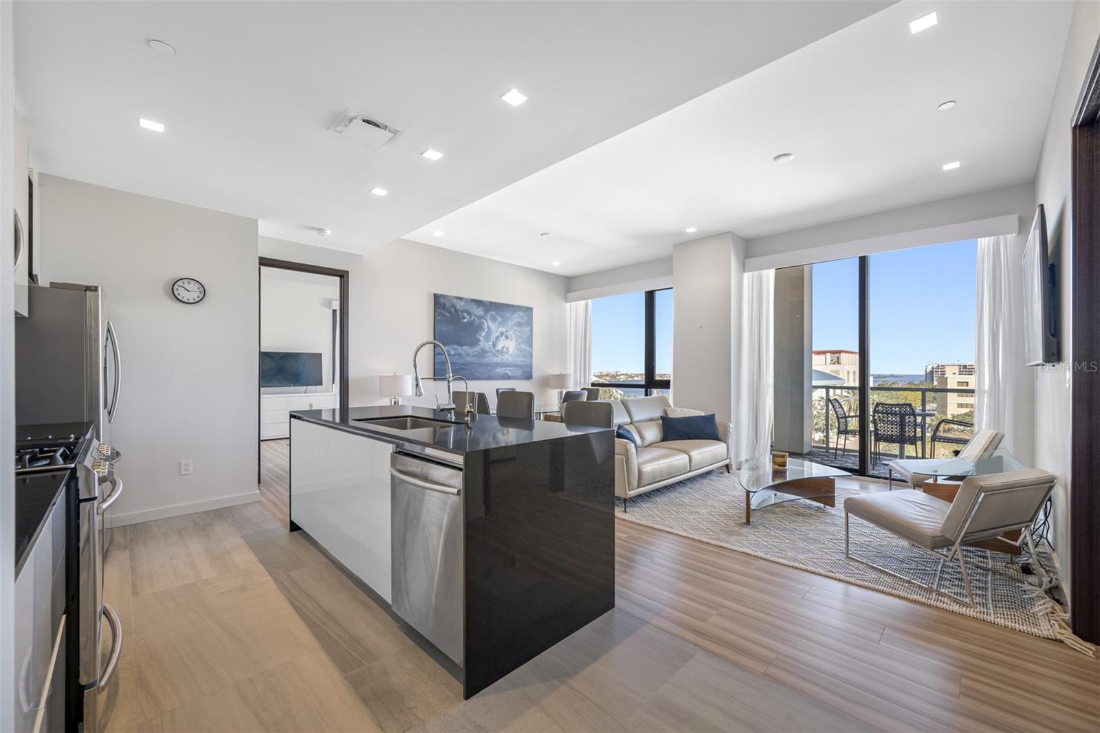 Image 7 of 49 For 5 Osceola Avenue 508