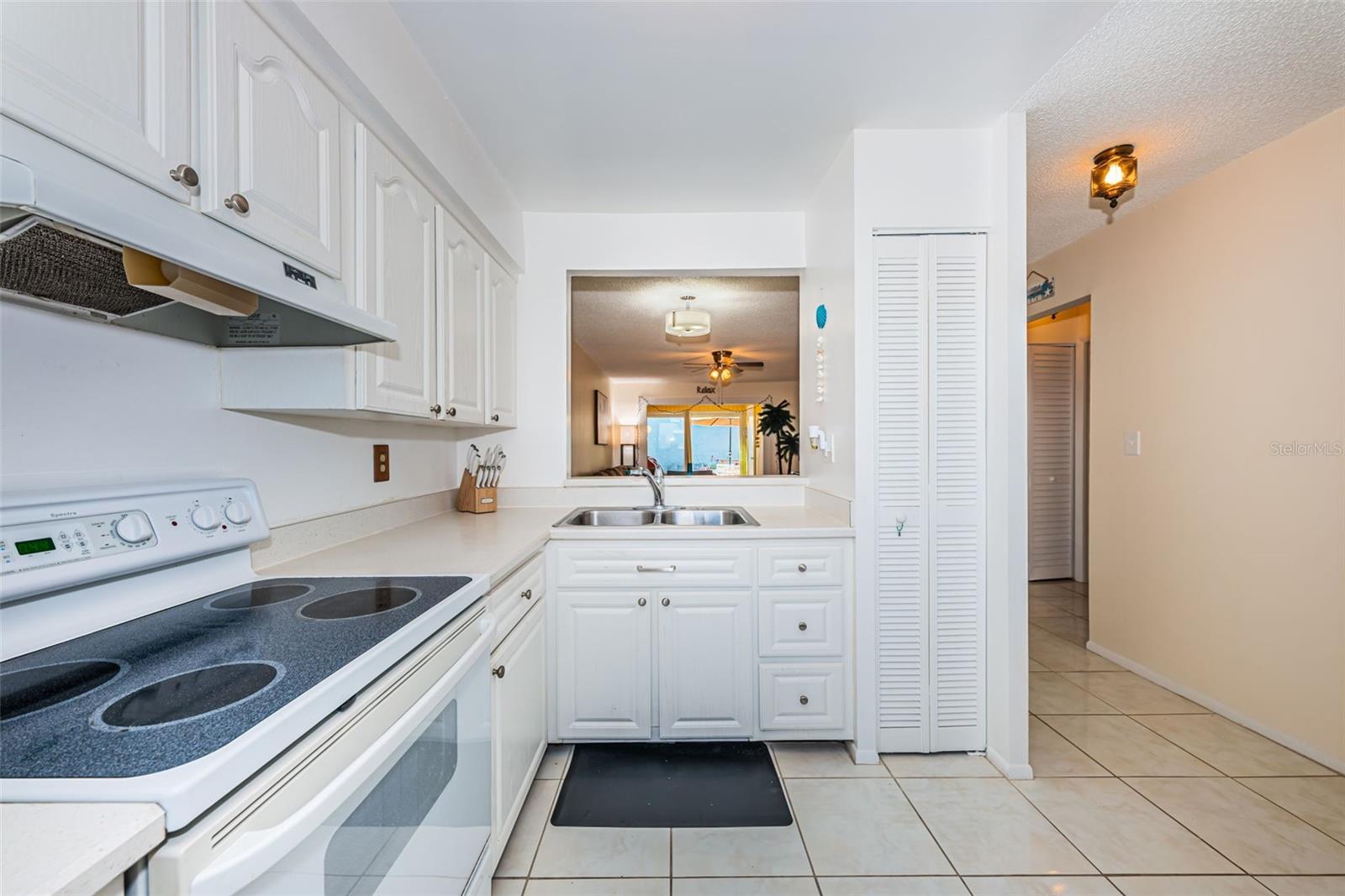 Image 7 of 22 For 11511 113th Street N 5b