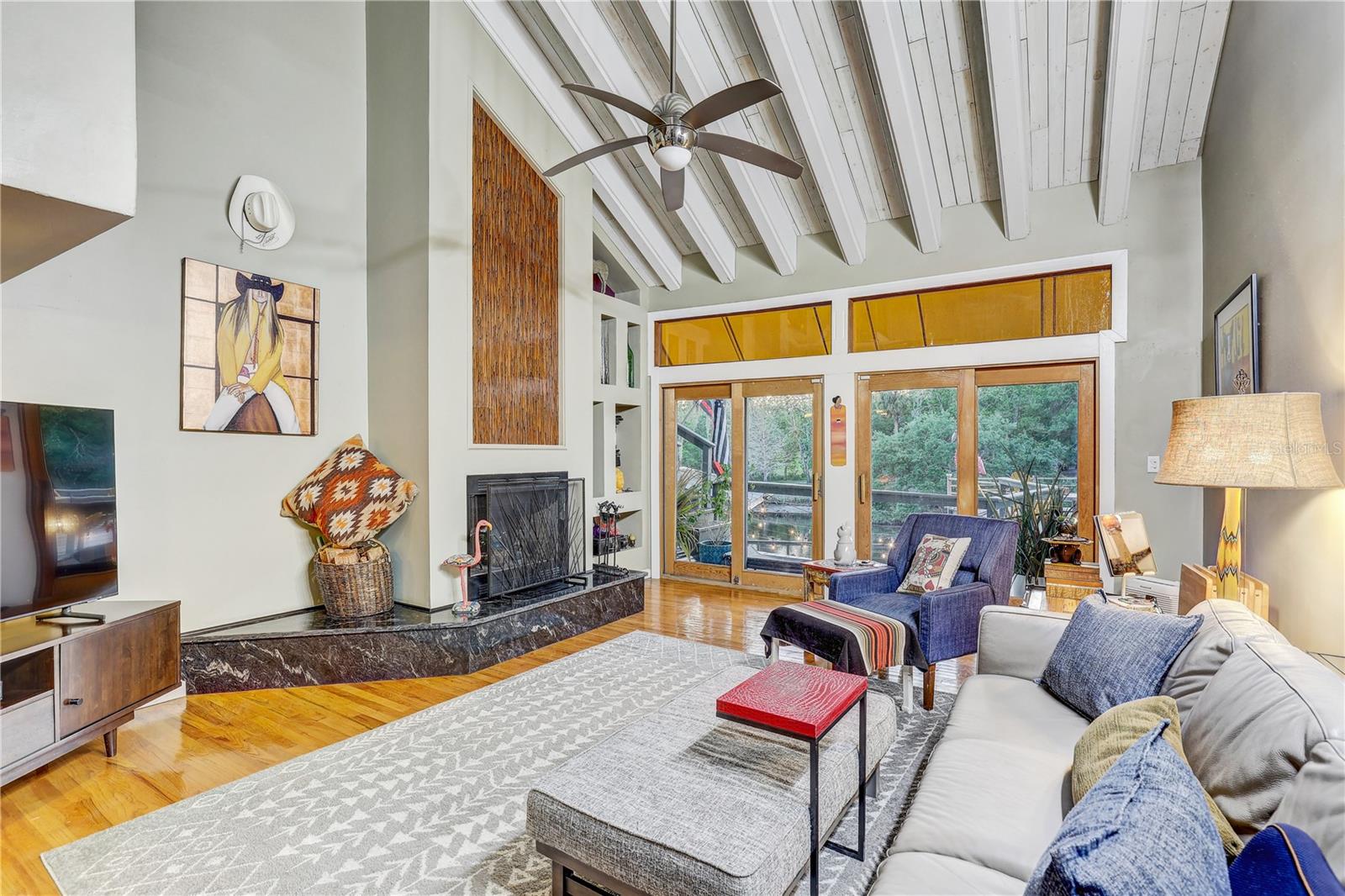 Image 10 of 62 For 7500 Ola Avenue