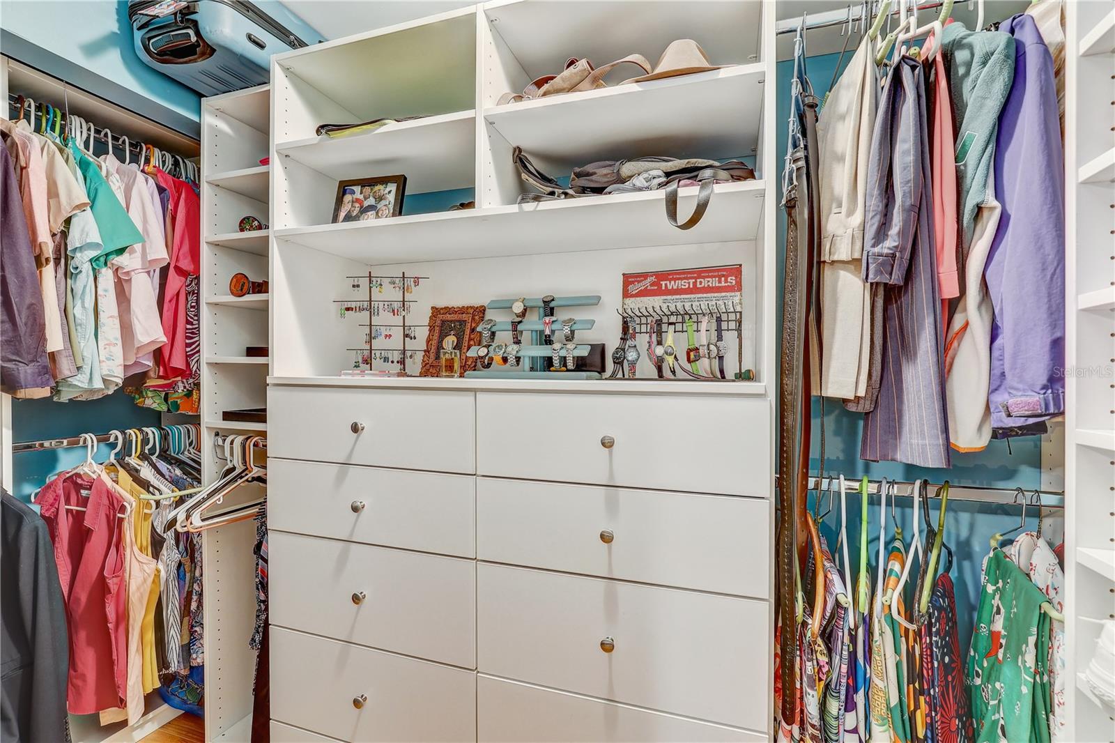 Image 25 of 62 For 7500 Ola Avenue