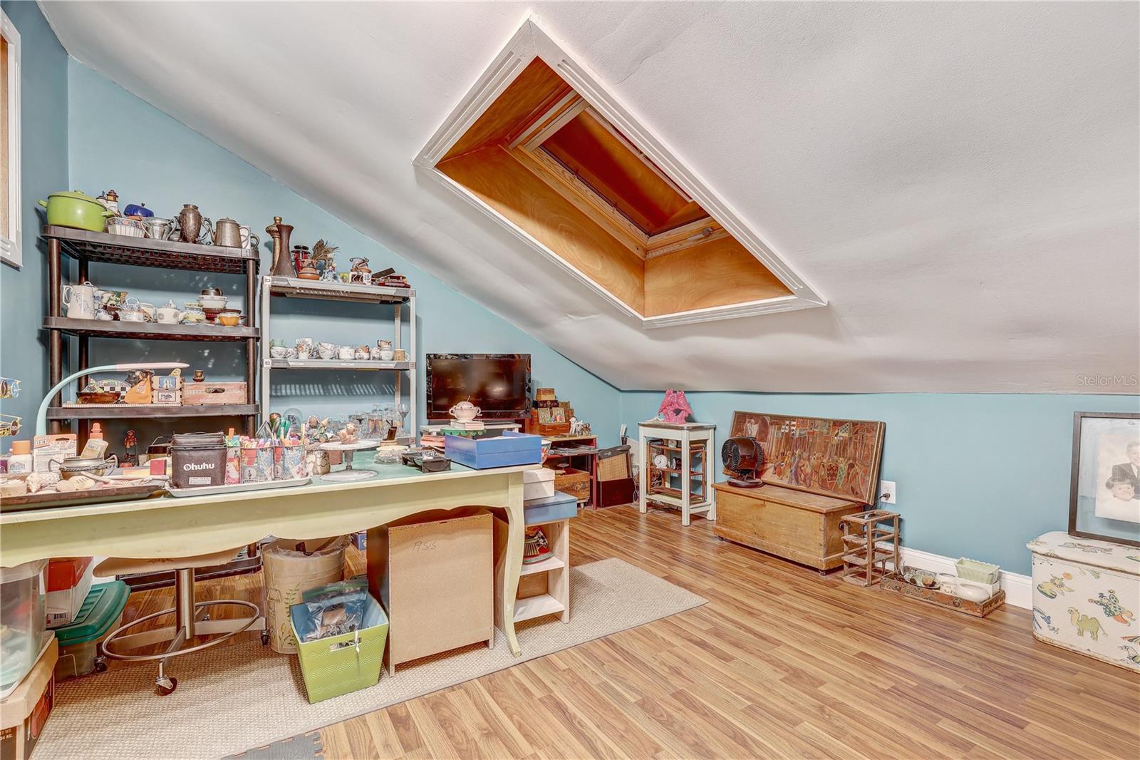 Image 33 of 62 For 7500 Ola Avenue