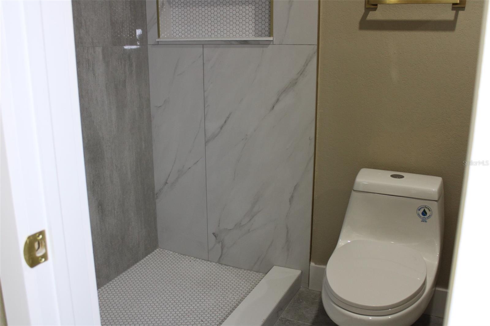 Listing photo id 10 for 3209 Frierson Avenue