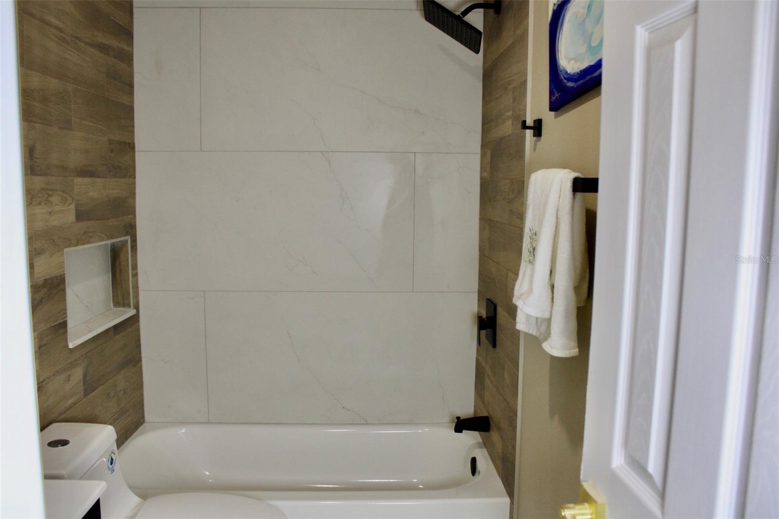 Listing photo id 7 for 3209 Frierson Avenue