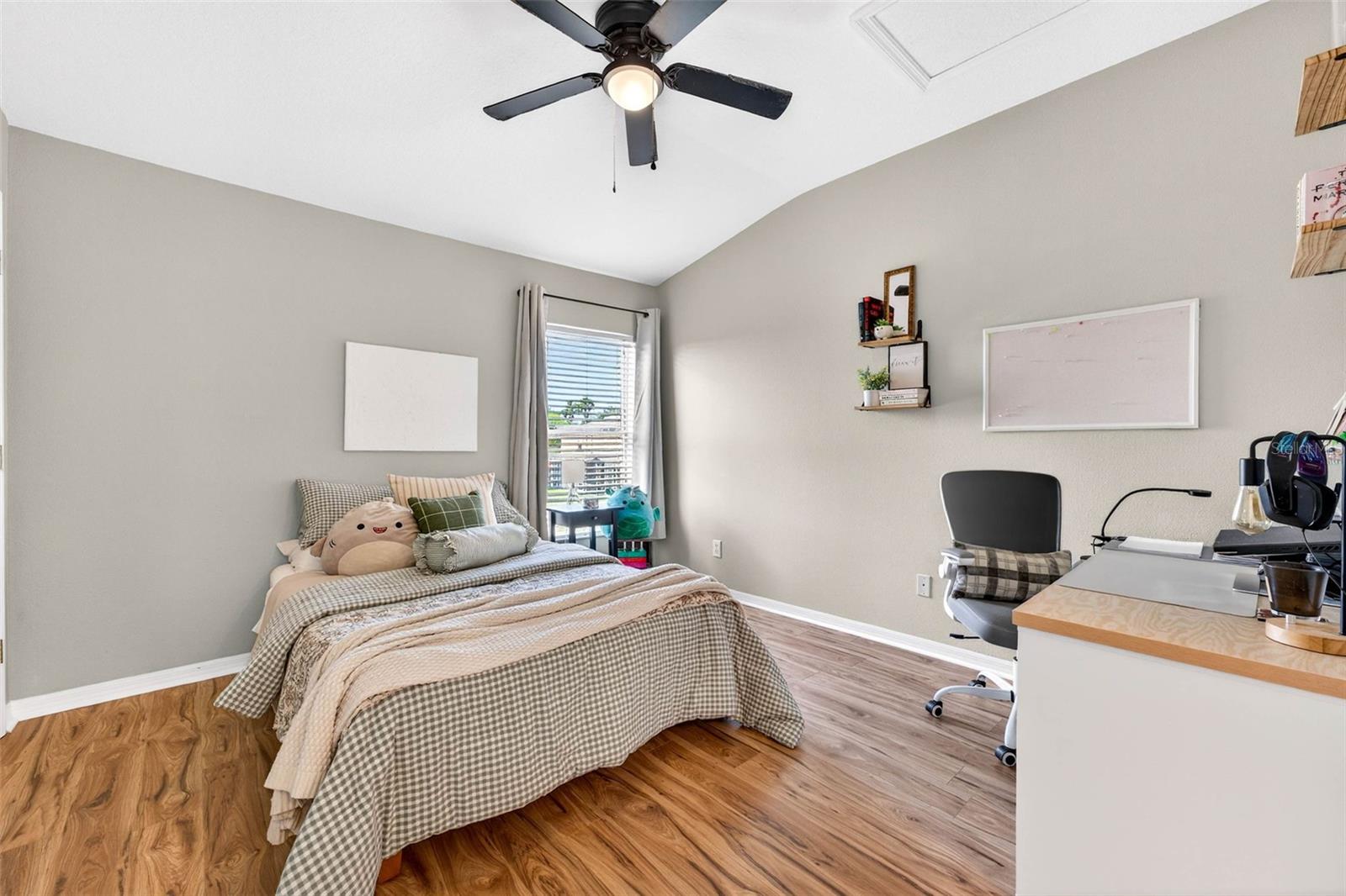 Image 23 of 44 For 12256 Foxmoor Peak Drive