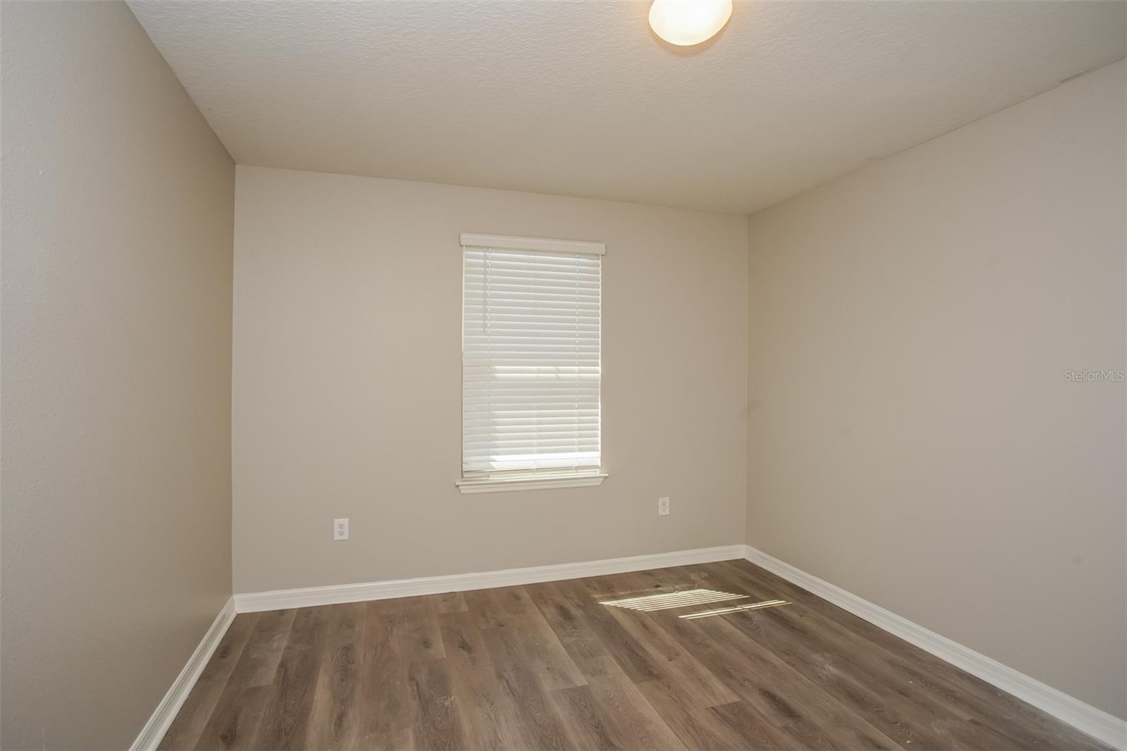 Image 16 of 33 For 10406 Berryessa Avenue