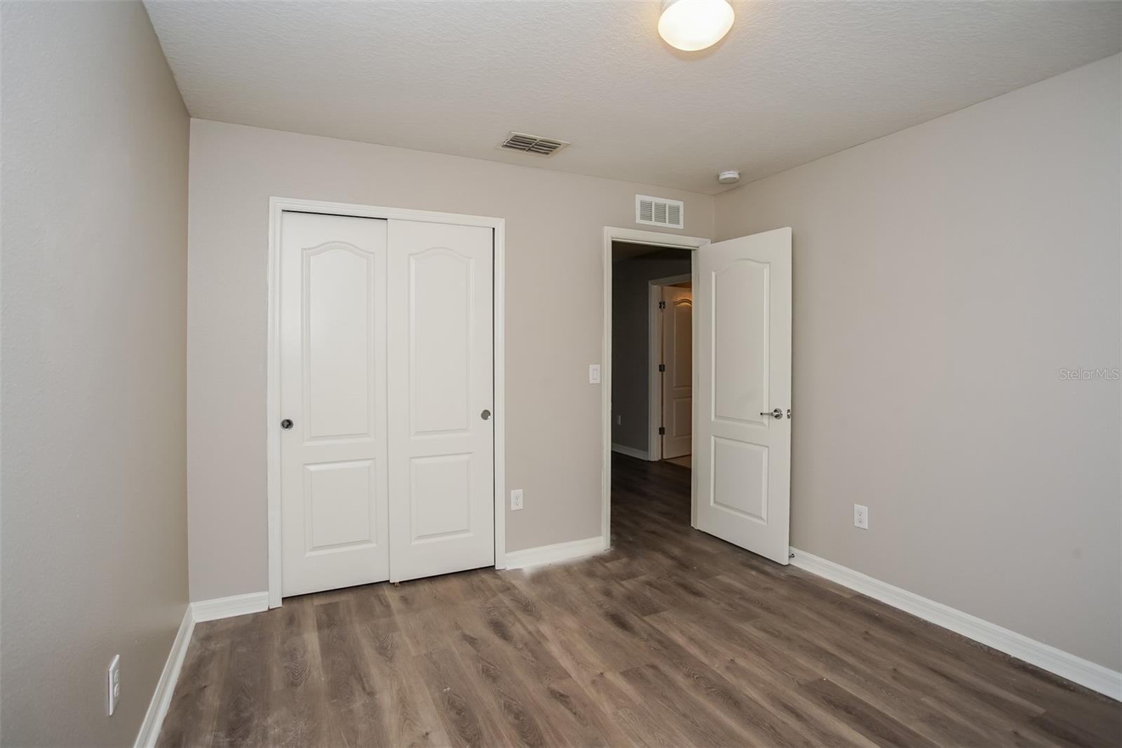 Image 18 of 33 For 10406 Berryessa Avenue