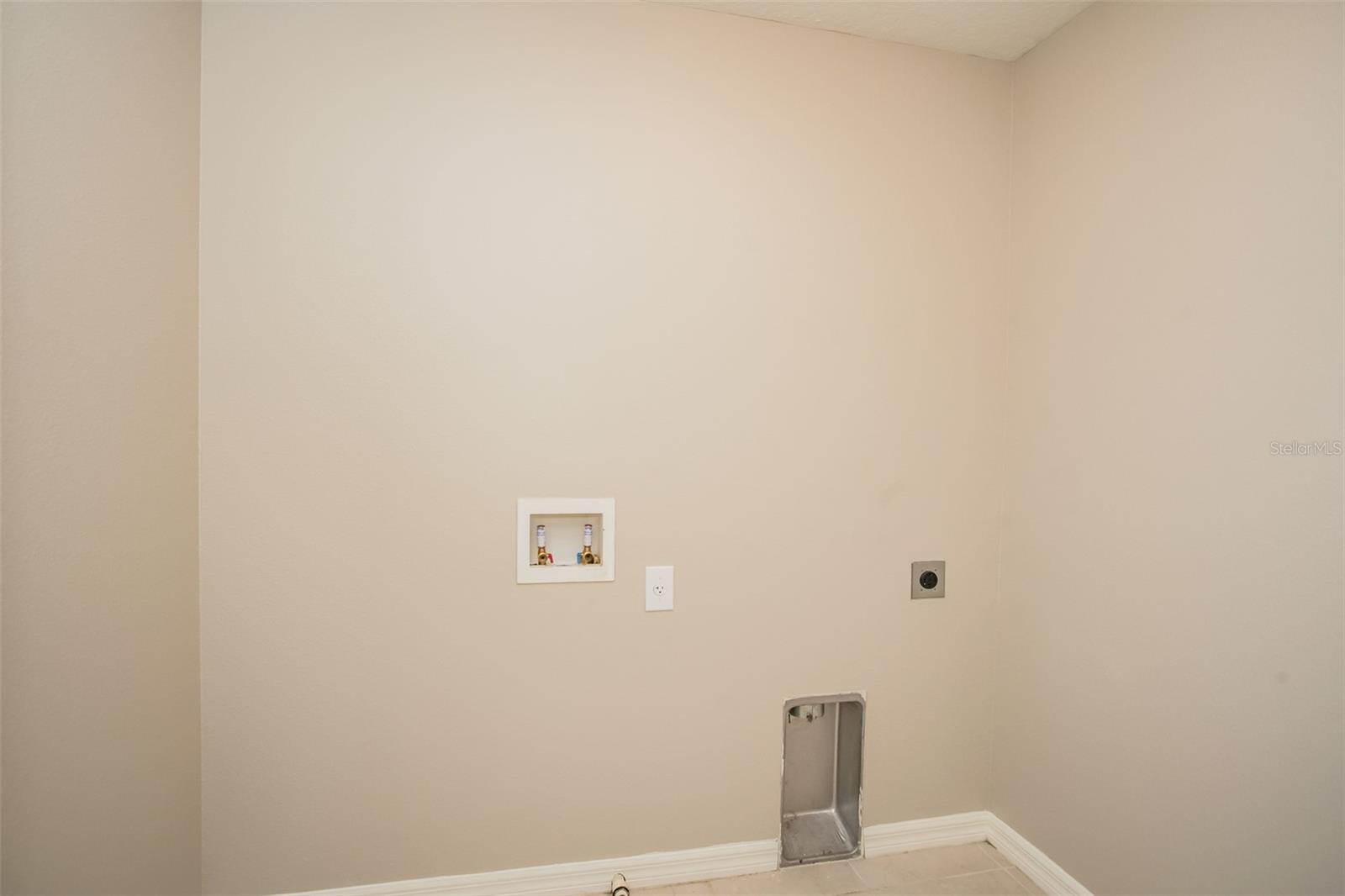 Image 24 of 33 For 10406 Berryessa Avenue