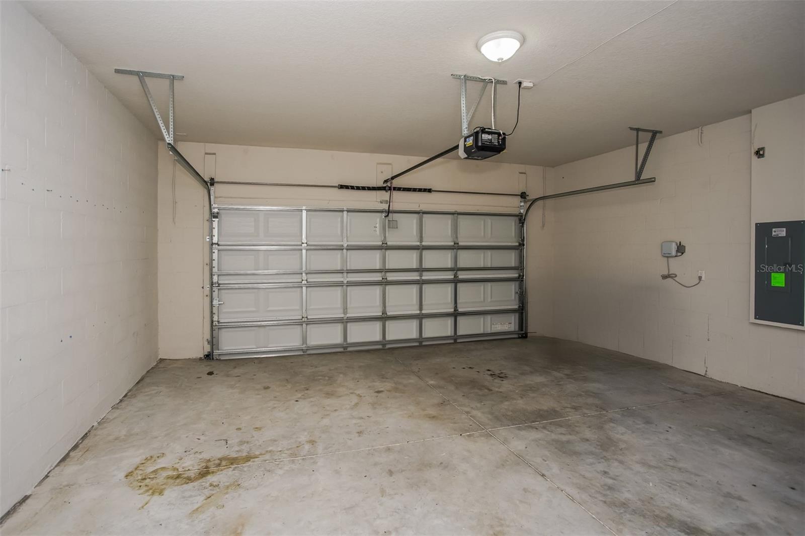 Image 25 of 33 For 10406 Berryessa Avenue