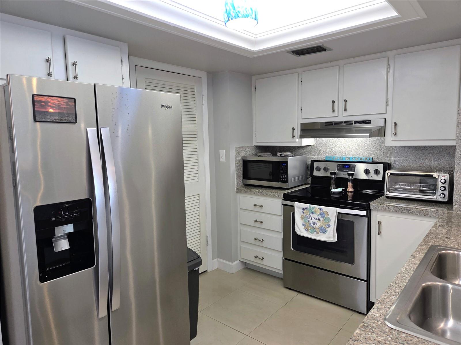 Image 13 of 39 For 285 107th Avenue 505