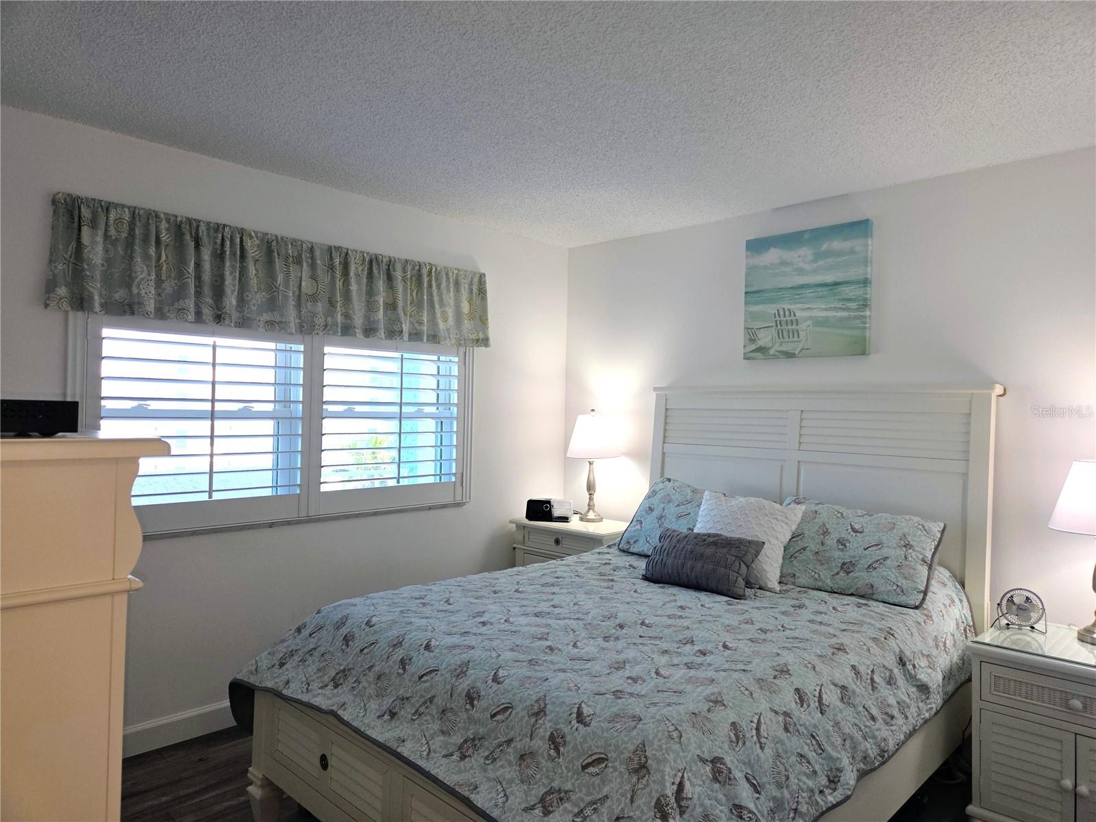 Image 15 of 39 For 285 107th Avenue 505
