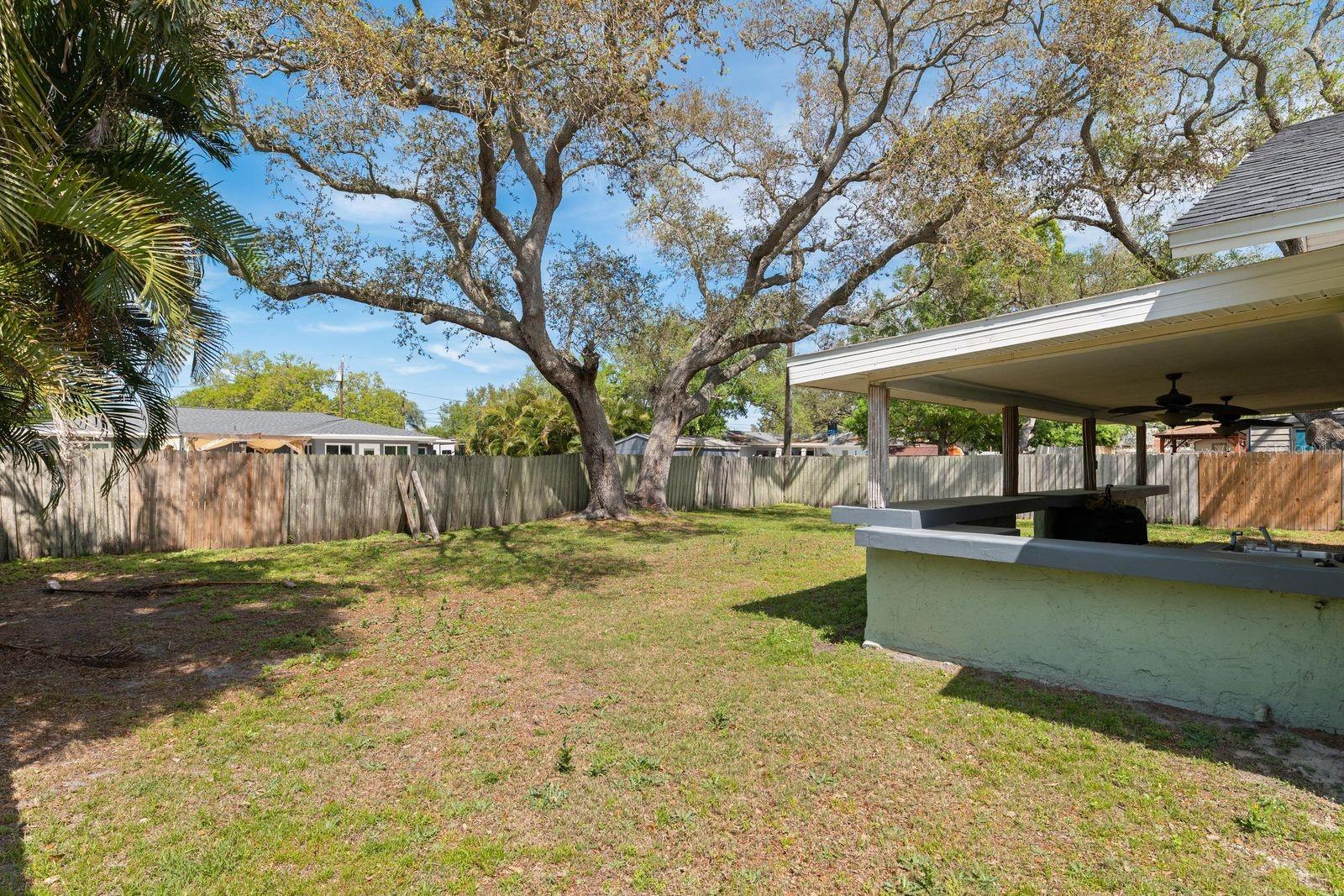 Image 26 of 38 For 14865 Wildwood Drive