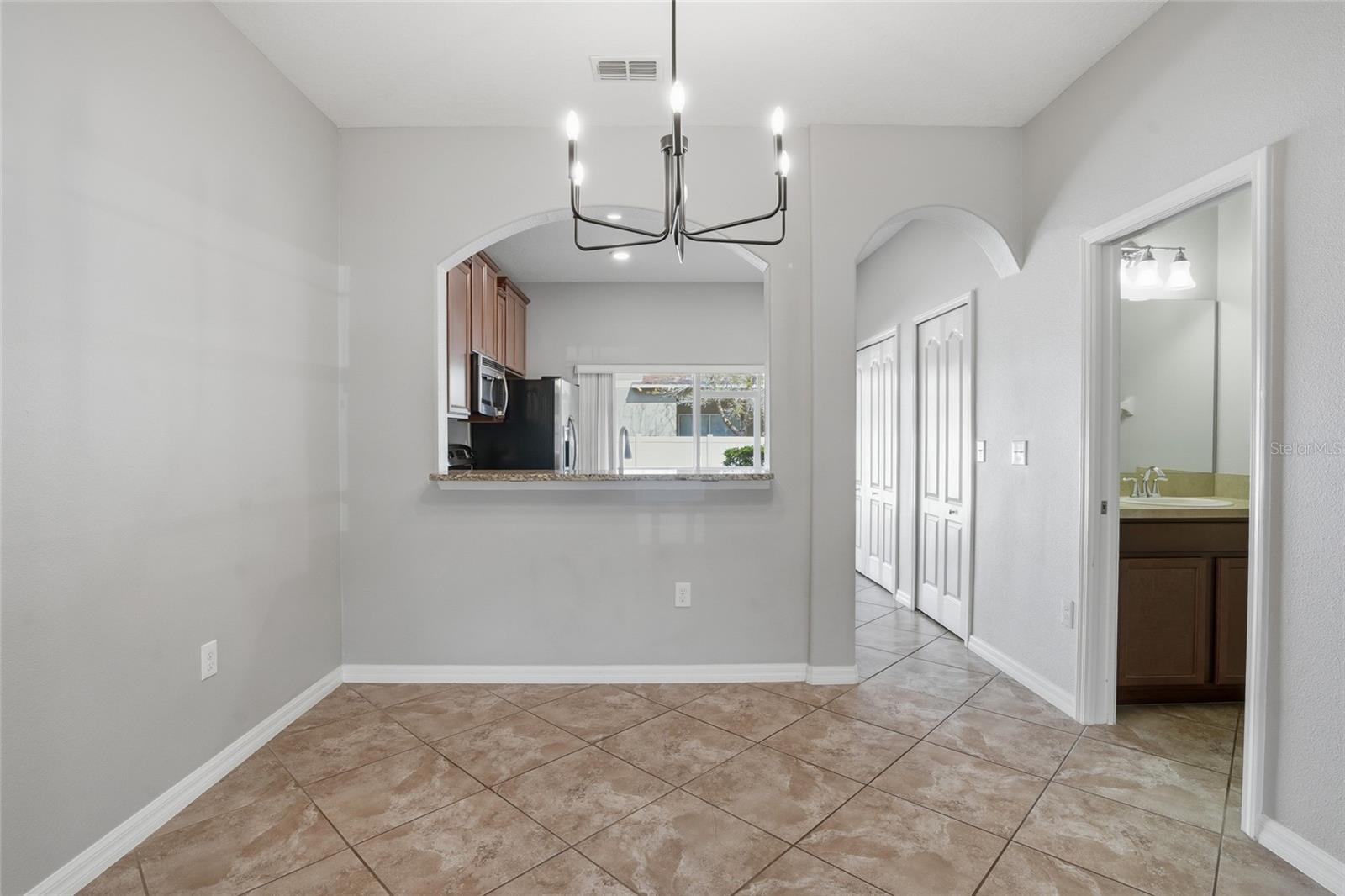 Image 5 of 34 For 31209 Gossamer Way