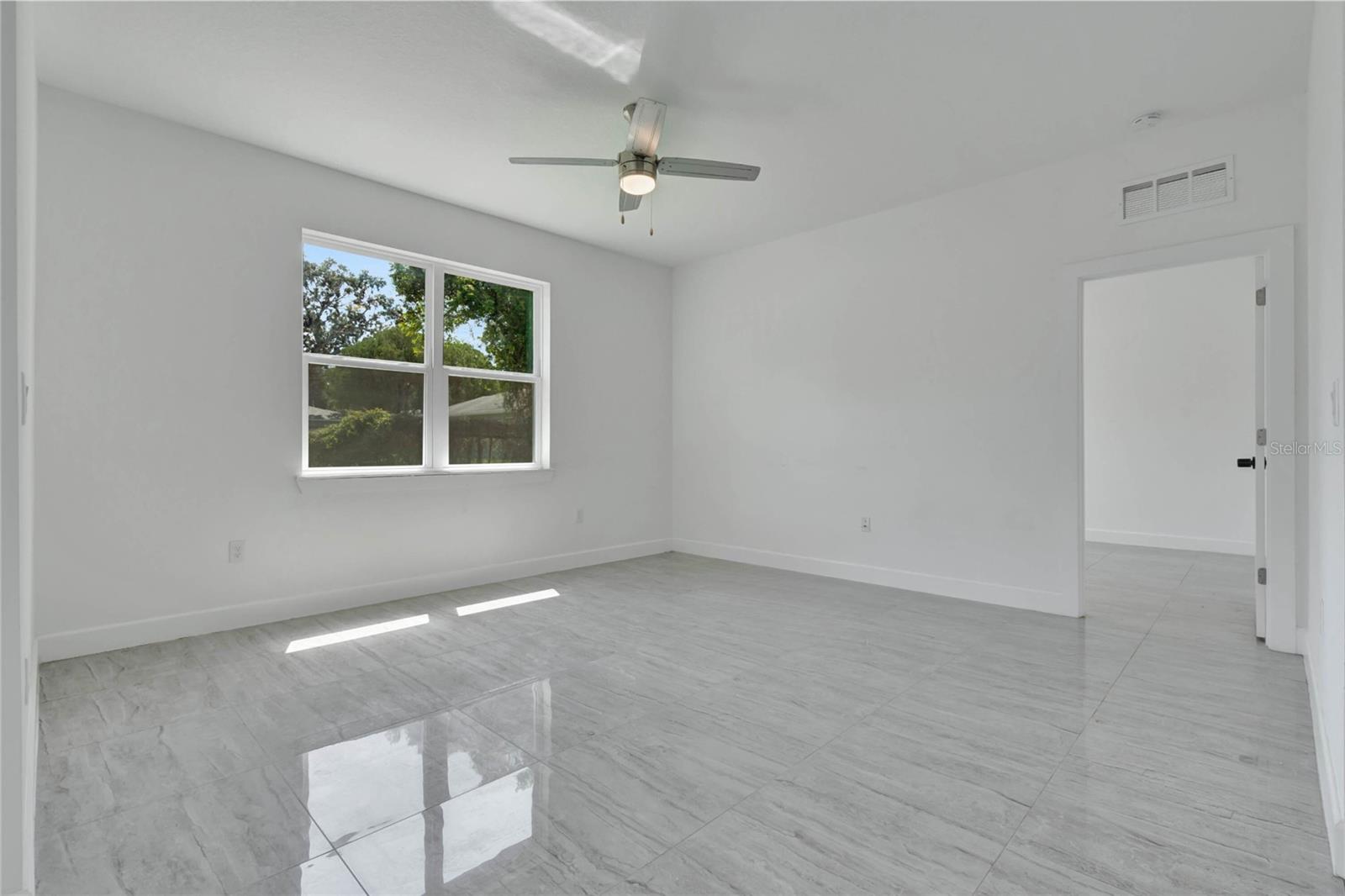 Image 12 of 26 For 113 Redding Street