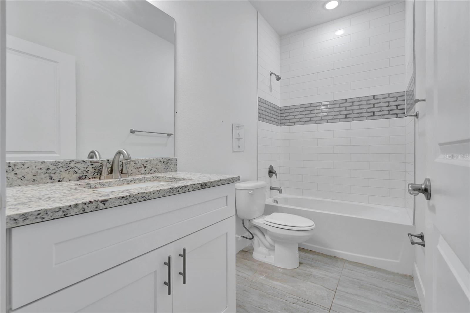 Image 19 of 26 For 113 Redding Street