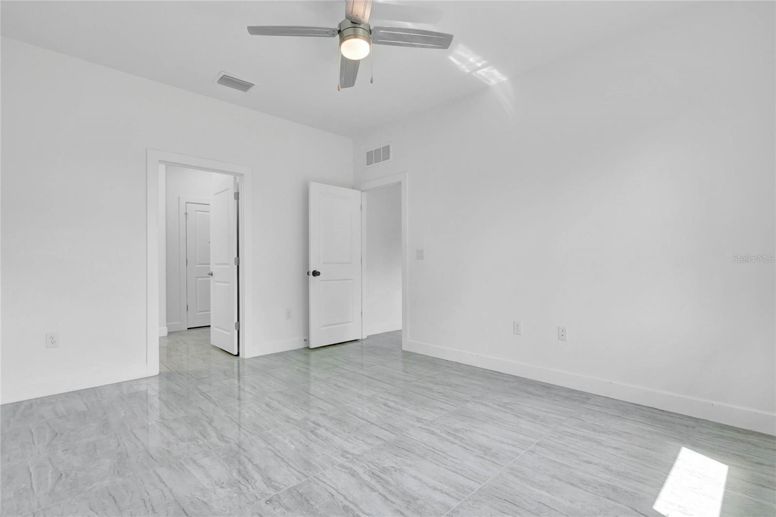 Image 20 of 26 For 113 Redding Street