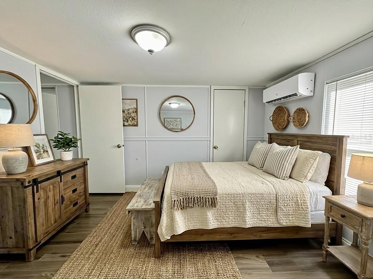 Image 16 of 22 For 14618 Geneva Drive