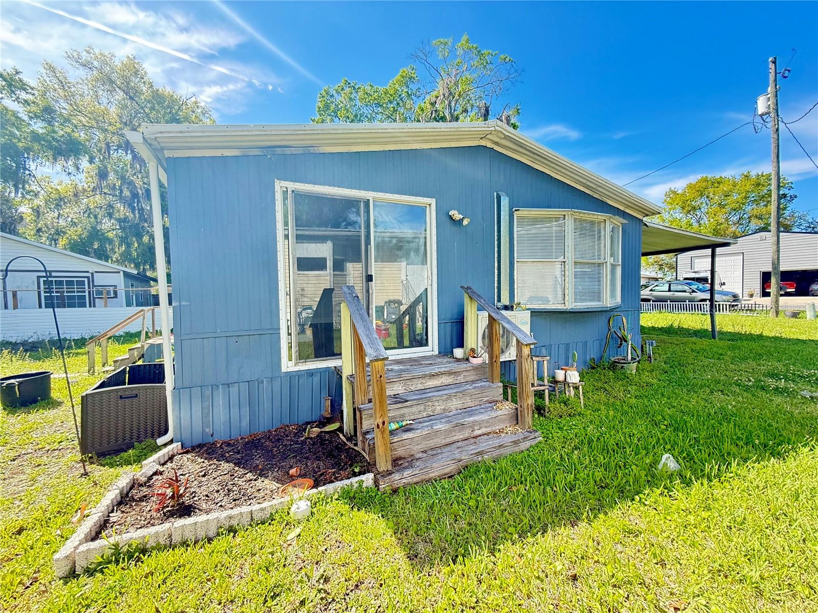 Image 19 of 22 For 14618 Geneva Drive