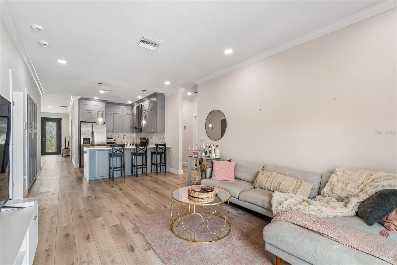 Image 26 of 54 For 1901 Cluster Avenue