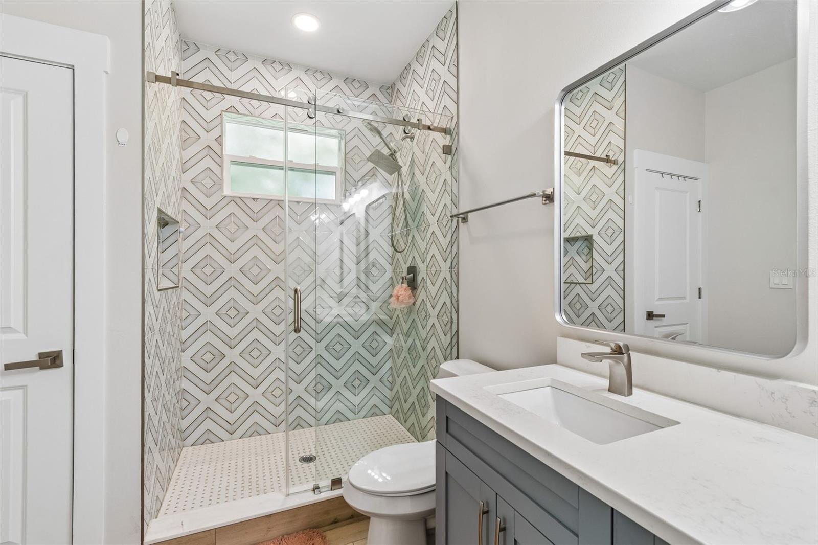 Image 34 of 54 For 1901 Cluster Avenue