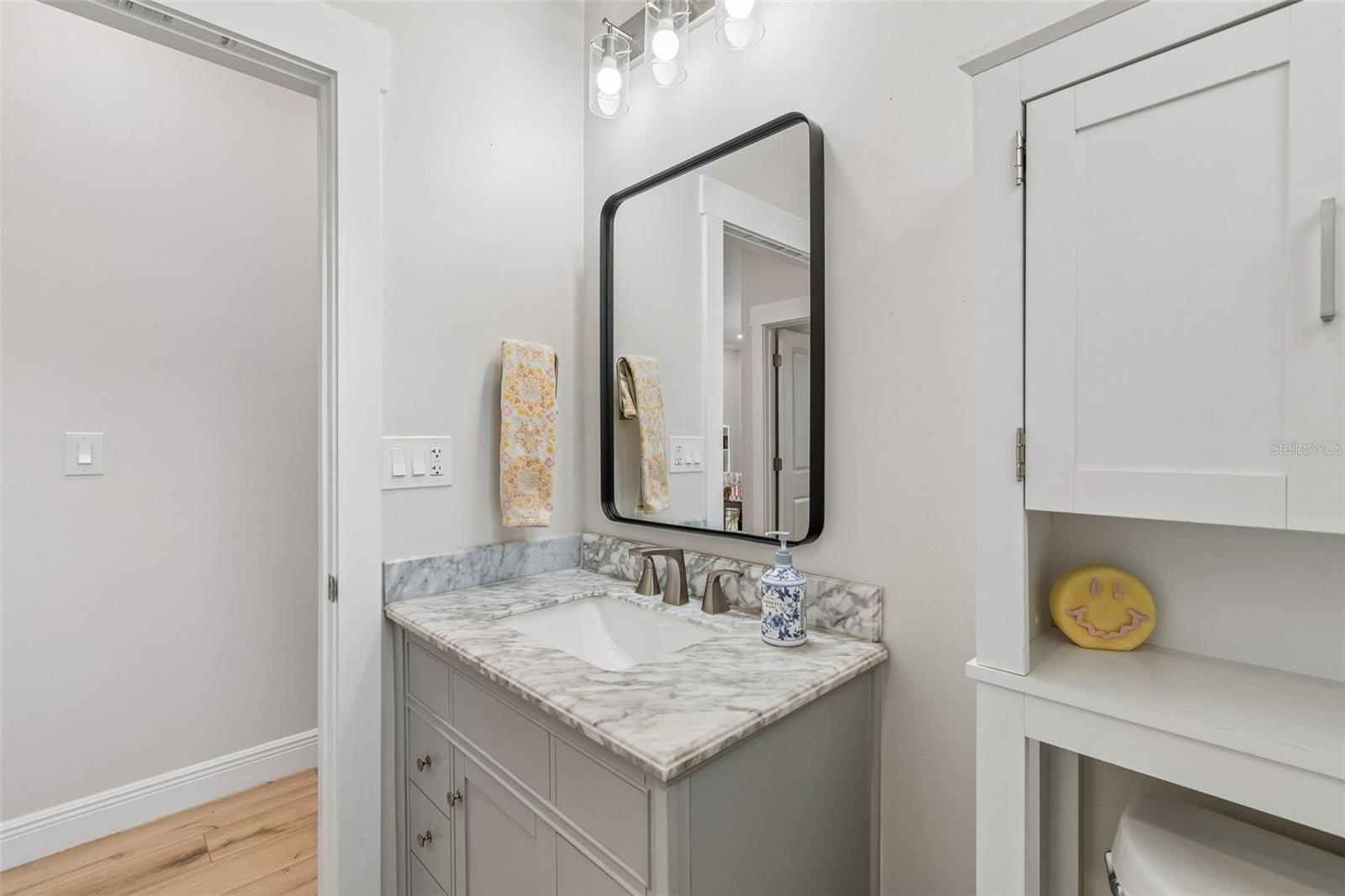 Image 38 of 54 For 1901 Cluster Avenue