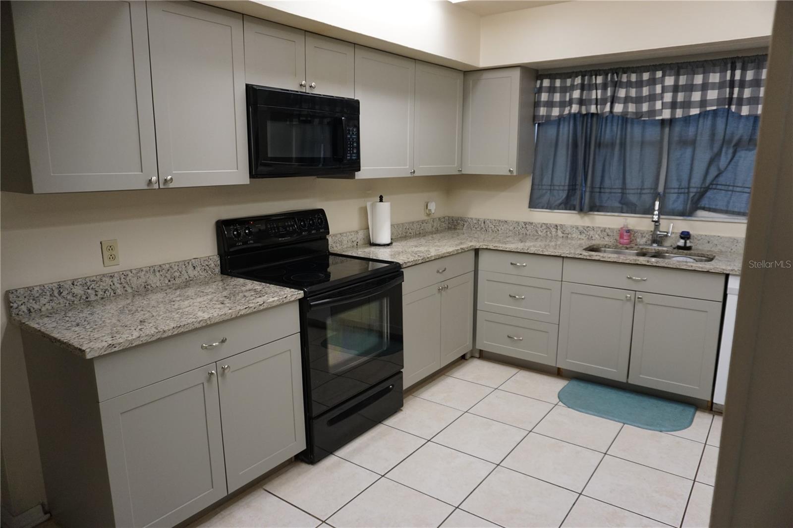 Image 3 of 30 For 808 Childers Loop