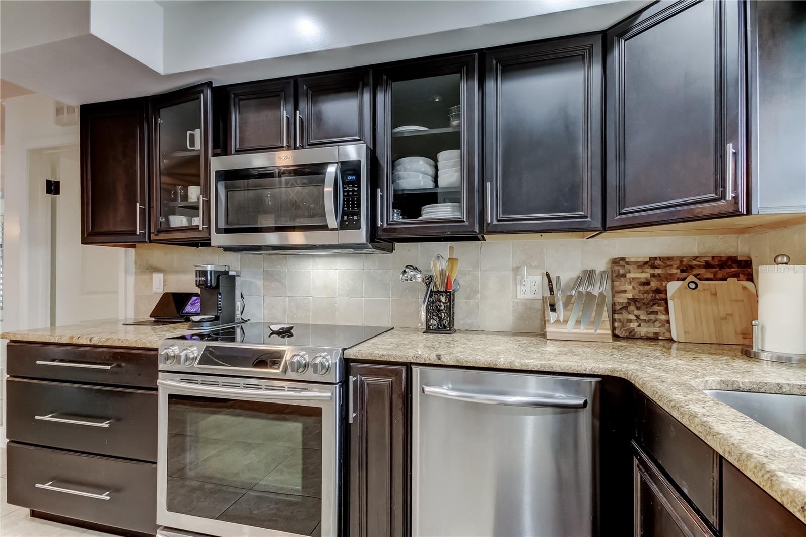 Image 18 of 57 For 1204 San Domingo Court