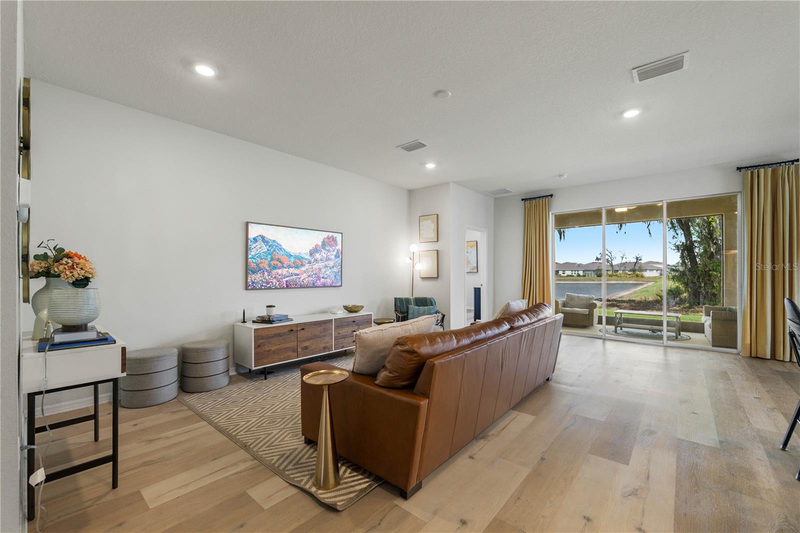 Image 16 of 55 For 13166 Brookside Moss Drive