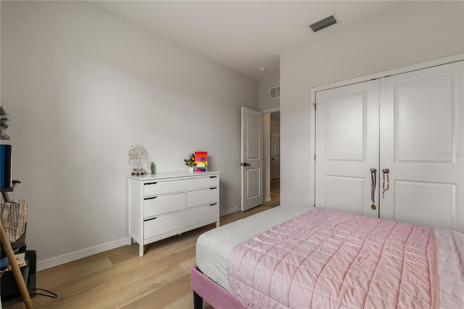 Image 27 of 55 For 13166 Brookside Moss Drive