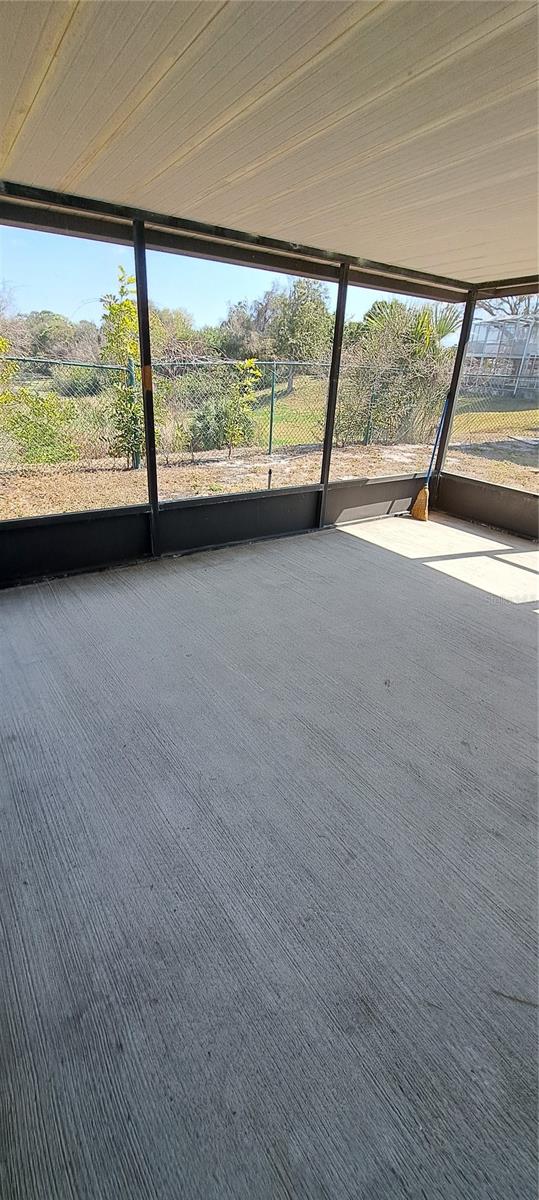 Image 13 of 17 For 3037 Park Lane B