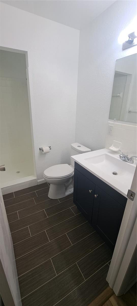 Image 16 of 17 For 3037 Park Lane B