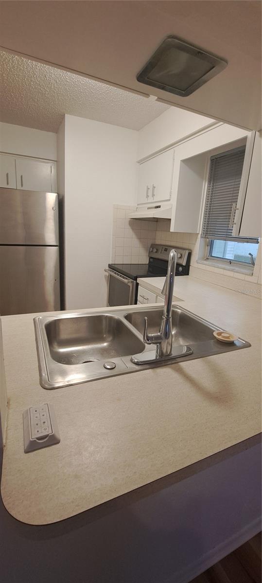 Image 6 of 17 For 3037 Park Lane B