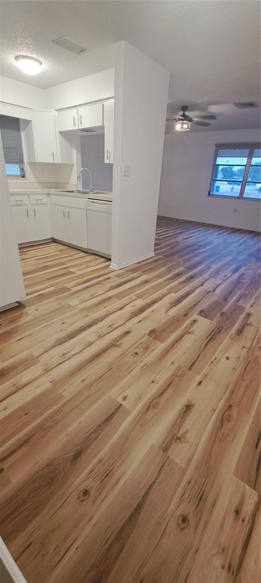 Image 7 of 17 For 3037 Park Lane B