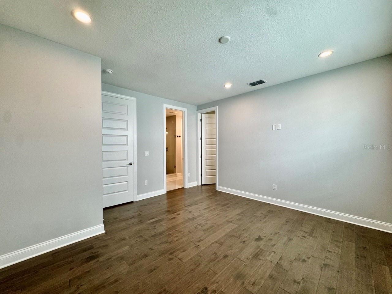 Image 17 of 35 For 4215 North A Street 5