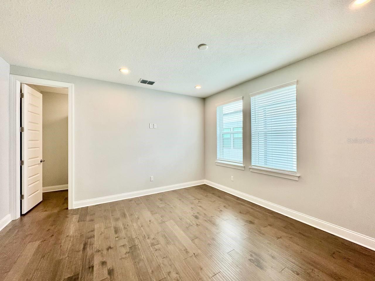 Image 20 of 35 For 4215 North A Street 5